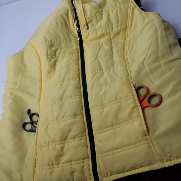 Christopher & Banks Blue Yellow Reversible Light Puffer Vest New! XL - Picture 7 of 9
